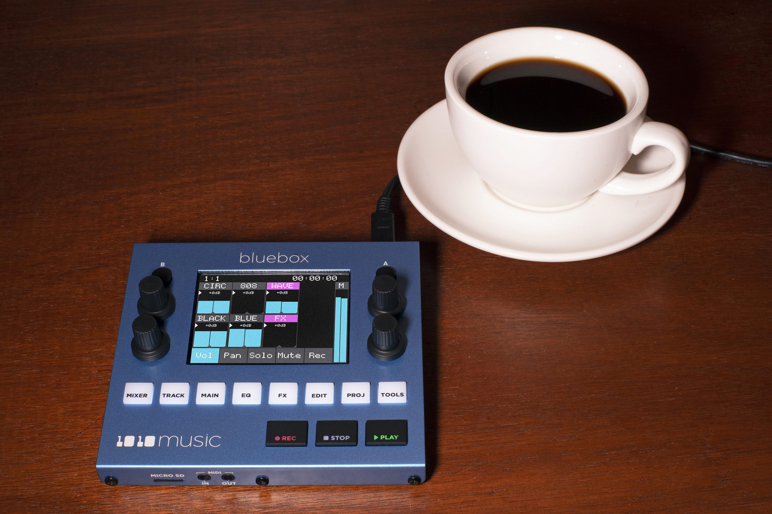 Bluebox – Compact Digital Mixer/Recorder - 1010music LLC